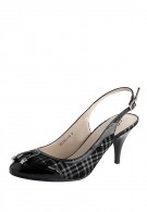 Первые ботинки