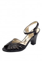 Мужская обувь сникерсы